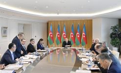 При Президенте Ильхаме Алиеве прошло совещание, посвященное итогам 2019 года (ФОТО/ВИДЕО) (версия 2)