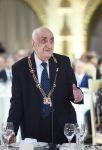 Президент Ильхам Алиев и Первая леди Мехрибан Алиева приняли участие в церемонии по случаю 90-летнего юбилея Хошбахта Юсифзаде (ФОТО/ВИДЕО)