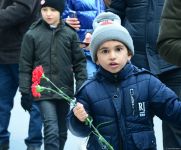Общественность Азербайджана чтит светлую память жертв трагедии 20 Января (ФОТО)