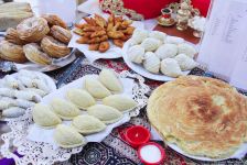 Пробуйте на здоровье! В Баку открылся Фестиваль национальных сладостей (ФОТО)