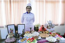 Пробуйте на здоровье! В Баку открылся Фестиваль национальных сладостей (ФОТО)