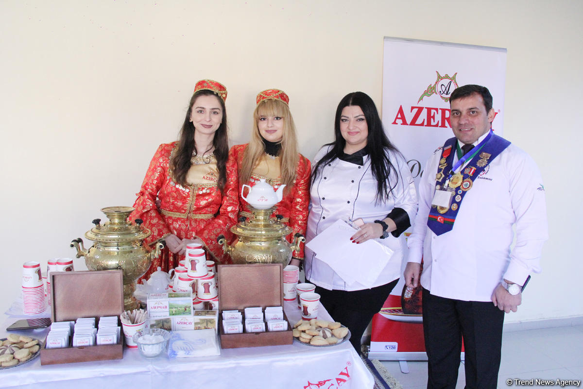 Пробуйте на здоровье! В Баку открылся Фестиваль национальных сладостей (ФОТО)