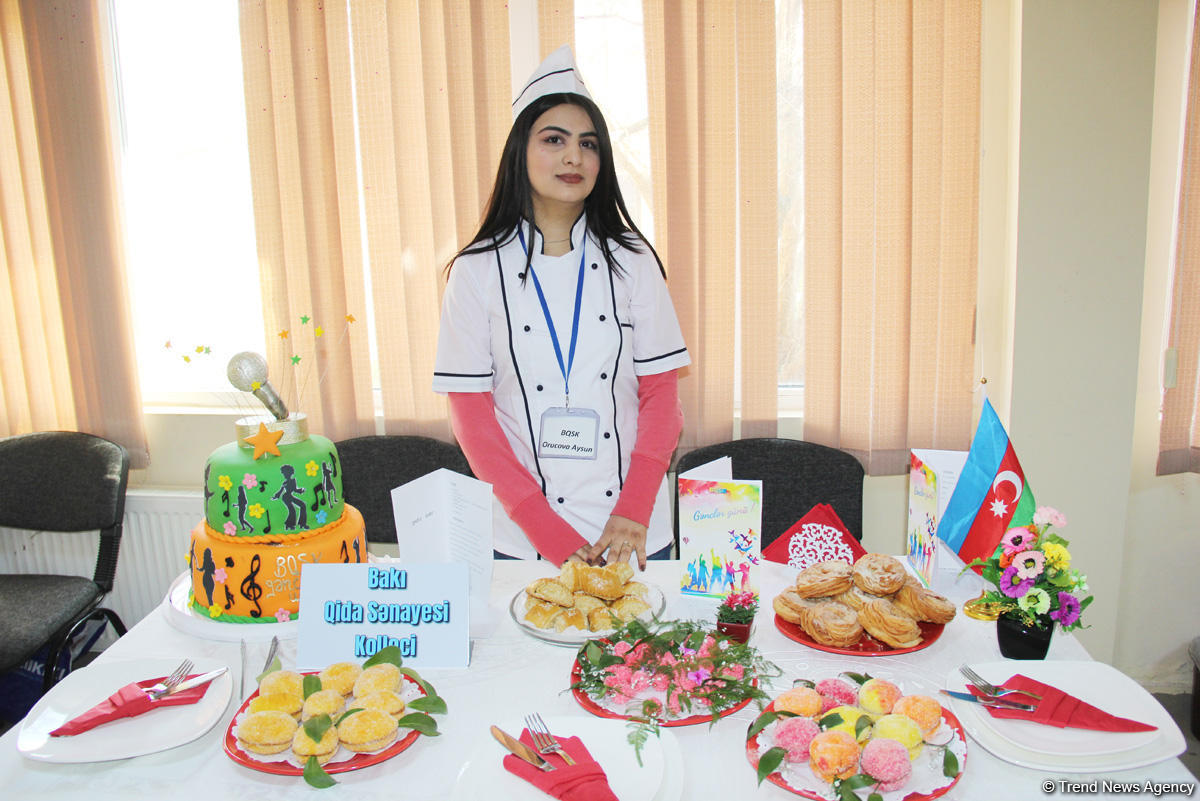 Пробуйте на здоровье! В Баку открылся Фестиваль национальных сладостей (ФОТО)