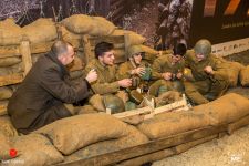В Баку воссоздана атмосфера Первой мировой войны – самолет, солдаты, 100 грамм для храбрости (ВИДЕО, ФОТО)