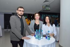 В Баку бабушка три дня издевалась над этими девушками (ВИДЕО, ФОТО)