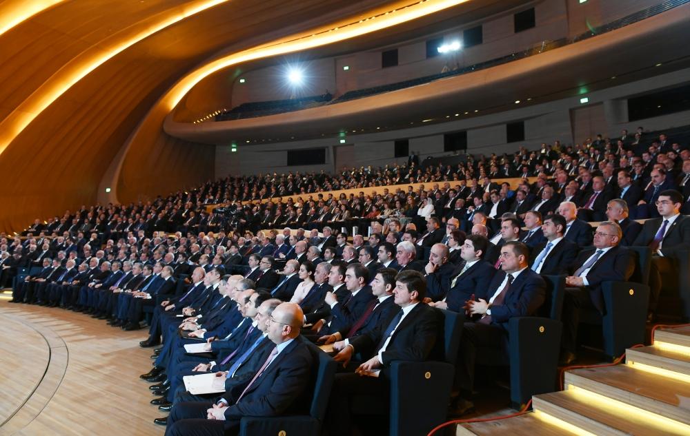Президент Ильхам Алиев принял участие в конференции, посвященной итогам первого года реализации Госпрограммы социально-экономического развития регионов в 2019-2023 годах (ФОТО)