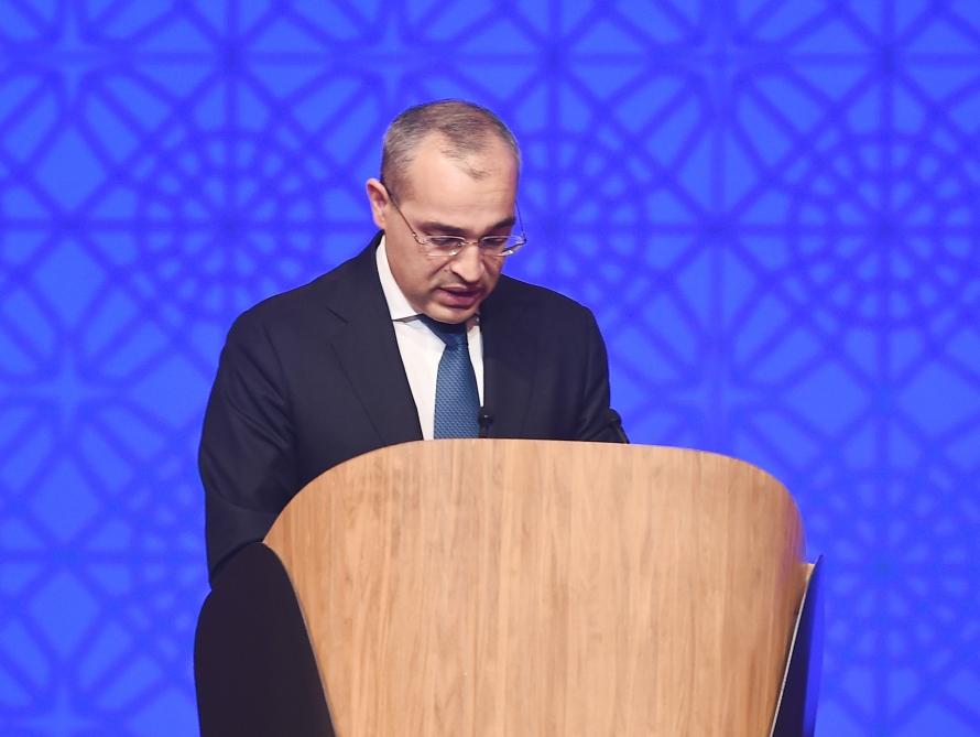Президент Ильхам Алиев принял участие в конференции, посвященной итогам первого года реализации Госпрограммы социально-экономического развития регионов в 2019-2023 годах (ФОТО)