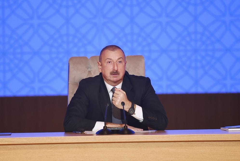 Президент Ильхам Алиев принял участие в конференции, посвященной итогам первого года реализации Госпрограммы социально-экономического развития регионов в 2019-2023 годах (ФОТО)