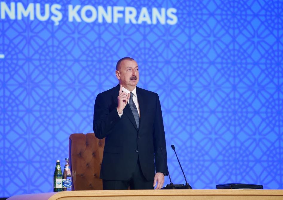 Президент Ильхам Алиев принял участие в конференции, посвященной итогам первого года реализации Госпрограммы социально-экономического развития регионов в 2019-2023 годах (ФОТО)