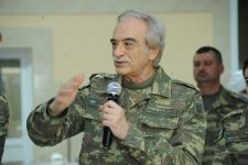 Полад Бюльбюльоглу отметил юбилей с военнослужащими (ВИДЕО, ФОТО)