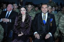 Полад Бюльбюльоглу отметил юбилей с военнослужащими (ВИДЕО, ФОТО)