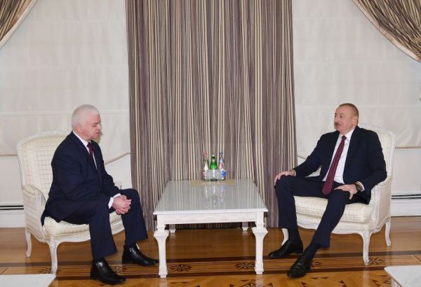 President Ilham Aliyev receives head of CIS observation mission