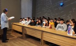 "Открытая лабораторная" для бакинских школьников (ФОТО)