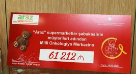 Vice-President of Heydar Aliyev Foundation Leyla Aliyeva meets with children suffering from oncological diseases (PHOTO)