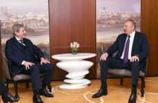 President Ilham Aliyev met with European Union Commissioner in Munich