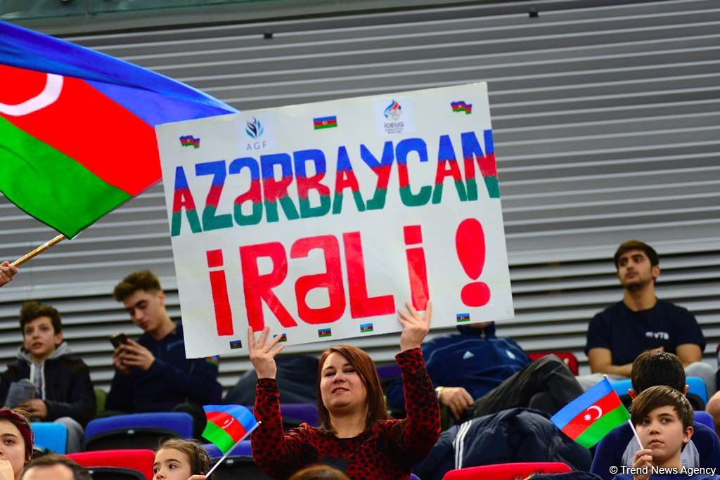 Emotions of fans at FIG World Cup in Trampoline Gymnastics & Tumbling in Baku (PHOTO)