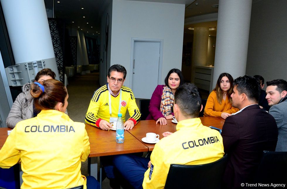 Colombian Ambassador meets athletes within FIG World Cup in Trampoline Gymnastics and Tumbling (PHOTO)