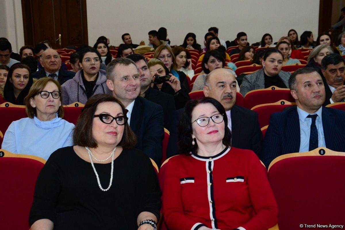 Мир гармонии в Баку – дан старт международному конкурсу (ФОТО)