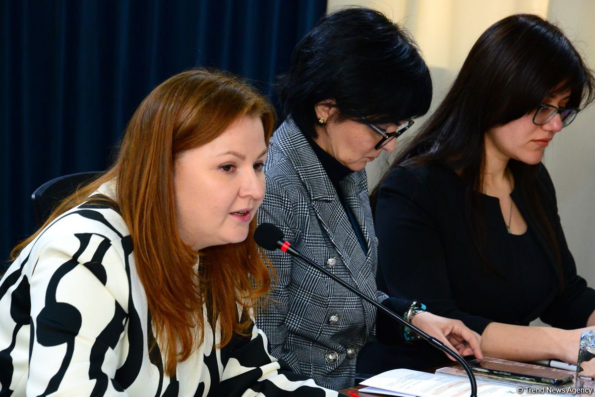 В Баку прошло первое заседание Каспийской школы волонтерства «Меридианы доброй воли» (ФОТО)