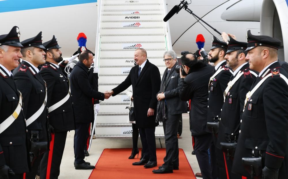 Azerbaijani president arrives in Italy for state visit (PHOTO)