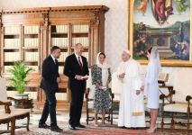 Президент Азербайджана Ильхам Алиев встретился в Ватикане с Папой Франциском (ФОТО)