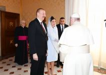 Президент Азербайджана Ильхам Алиев встретился в Ватикане с Папой Франциском (ФОТО)