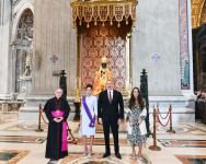 President Ilham Aliyev and first lady Mehriban Aliyeva viewed Sistine Chapel and St. Peter's Basilica in Vatican (PHOTO)