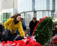 Общественность Азербайджана чтит память жертв Ходжалинского геноцида (ФОТО)
