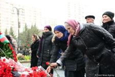 Общественность Азербайджана чтит память жертв Ходжалинского геноцида (ФОТО)