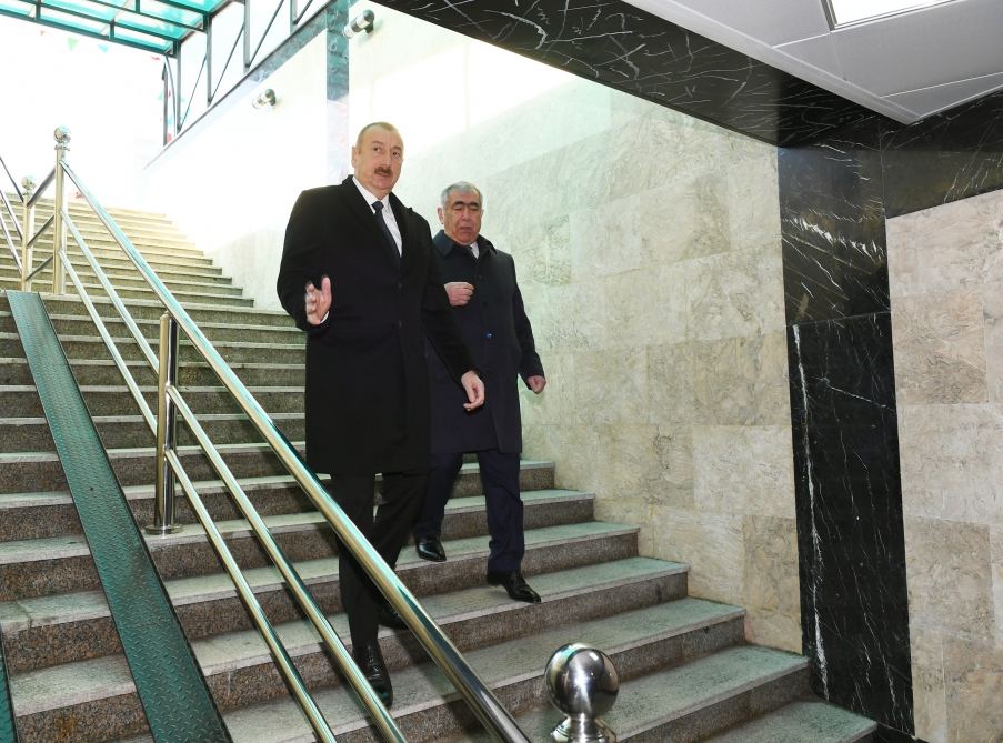 Президент Ильхам Алиев принял участие в открытии подземного пешеходного перехода на пересечении проспекта Гейдара Алиева и улицы Заки Мамедова в Баку (ФОТО)
