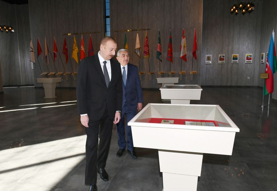 Президент Ильхам Алиев принял участие в открытии Музея государственных символов в Товузе (ФОТО)
