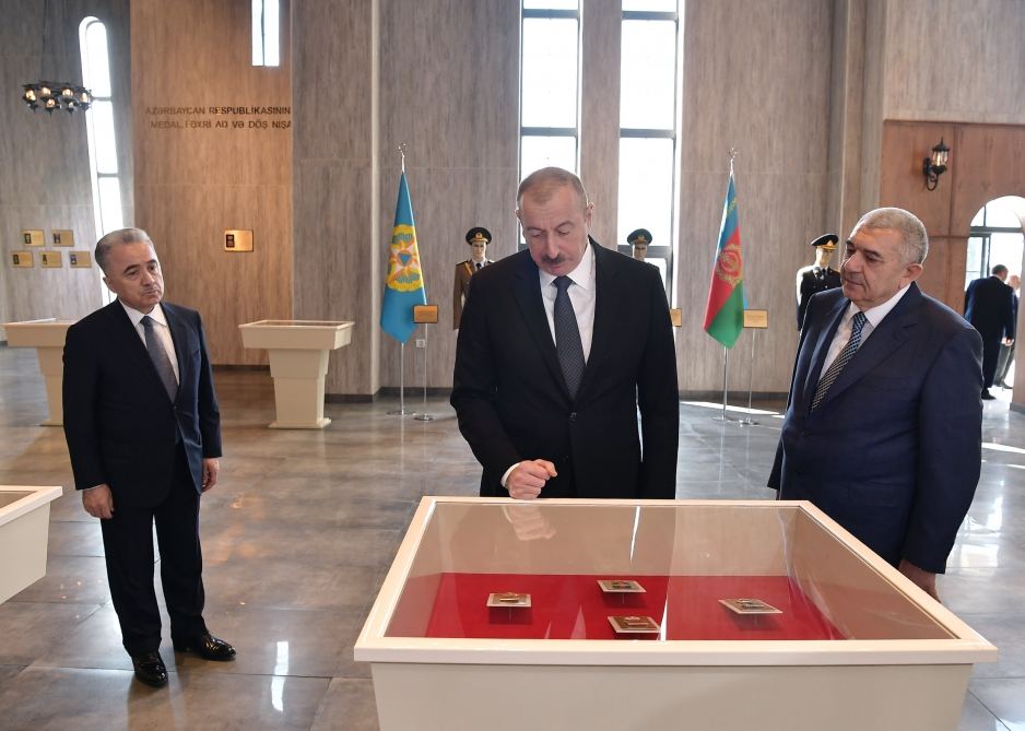 Президент Ильхам Алиев принял участие в открытии Музея государственных символов в Товузе (ФОТО)