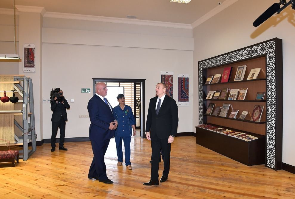 Президент Ильхам Алиев ознакомился с деятельностью Товузского филиала ОАО «Азерхалча» (ФОТО)