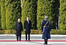 Состоялась церемония  официальной встречи в Баку президента Туркменистана (ФОТО/ВИДЕО)