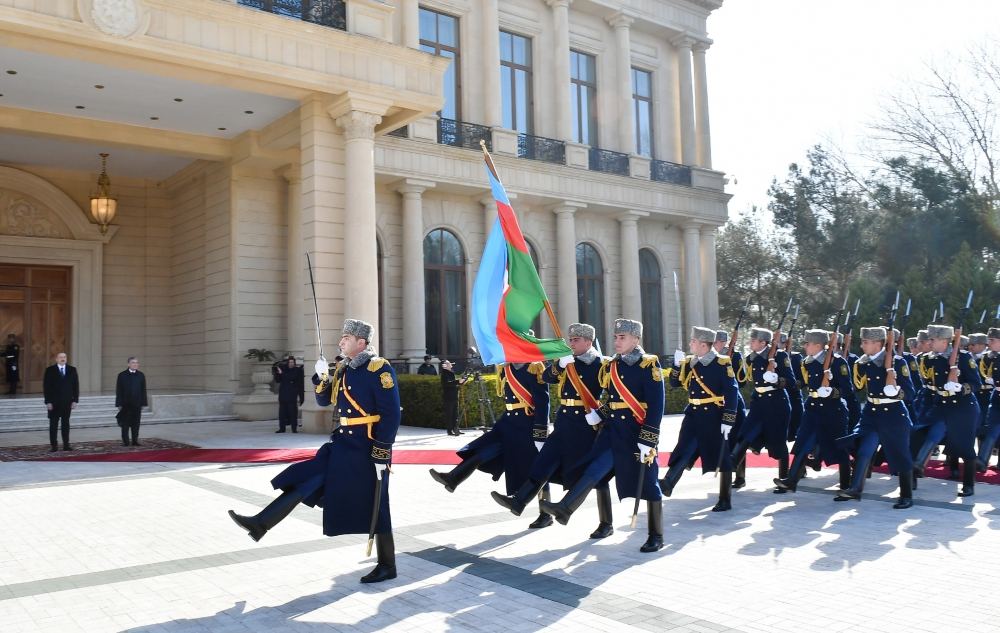 Состоялась церемония  официальной встречи в Баку президента Туркменистана (ФОТО/ВИДЕО)
