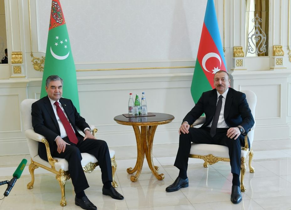 Состоялась встреча один на один президентов Азербайджана и Туркменистана (ФОТО/ВИДЕО)