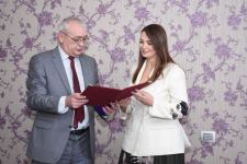 Ганира Пашаева отмечена премией Mahmud Kaşqari за развитие тюркской и исламской культуры (ФОТО)