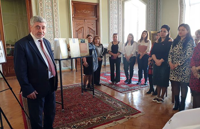 В Баку открылась выставка рукописей женщин-поэтов (ФОТО)