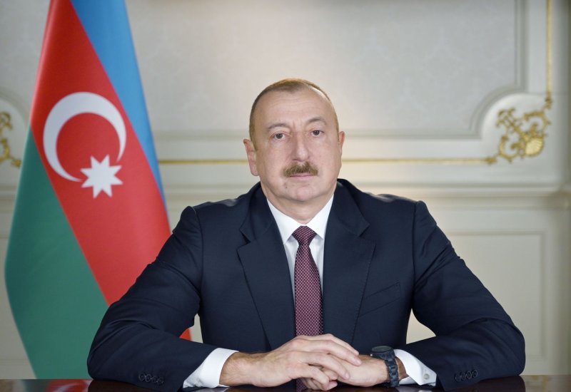 Началась встреча Президента Ильхама Алиева с Президентом Ирана в расширенном составе