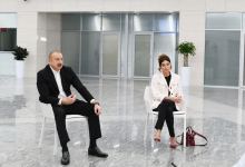 Президент Ильхам Алиев и Первая леди Мехрибан Алиева приняли участие в открытии медицинского учреждения "Ени клиника" в Баку (ФОТО/ВИДЕО) (версия 2)