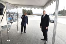 Президент Ильхам Алиев ознакомился с работами по расширению дороги Баку-Сумгайыт и принял участие в открытии пешеходного перехода на пересечении Московского проспекта и улицы 20 Января (ФОТО/ВИДЕО)