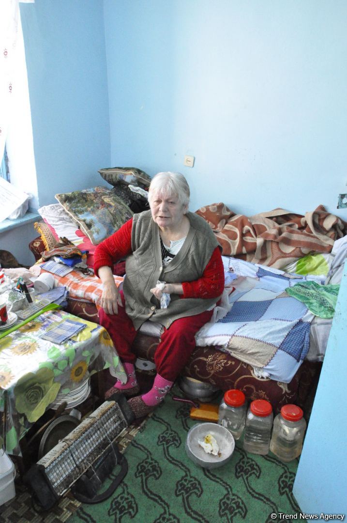 Депутат Севиль Микаилова оказала продовольственную помощь малообеспеченным семьям и одиноким лицам (ФOTO)