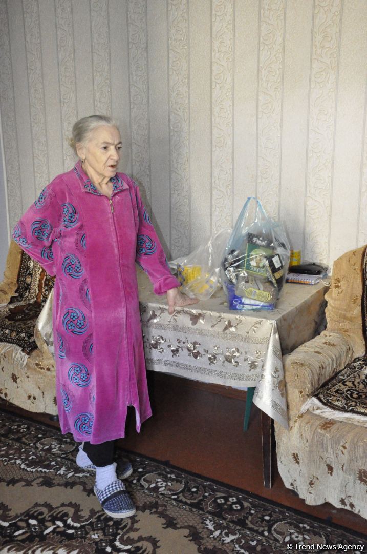 Депутат Севиль Микаилова оказала продовольственную помощь малообеспеченным семьям и одиноким лицам (ФOTO)