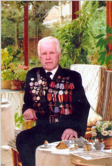 Азербайджанский герой, заслуживший право идти впереди президента Франции. Невероятная история "капитана рейха"!  (ФОТО)