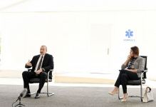 Президент Ильхам Алиев и Первая леди Мехрибан Алиева приняли участие в открытии первого больничного комплекса модульного типа в Баку (ФОТО/ВИДЕО) (Версия 2)