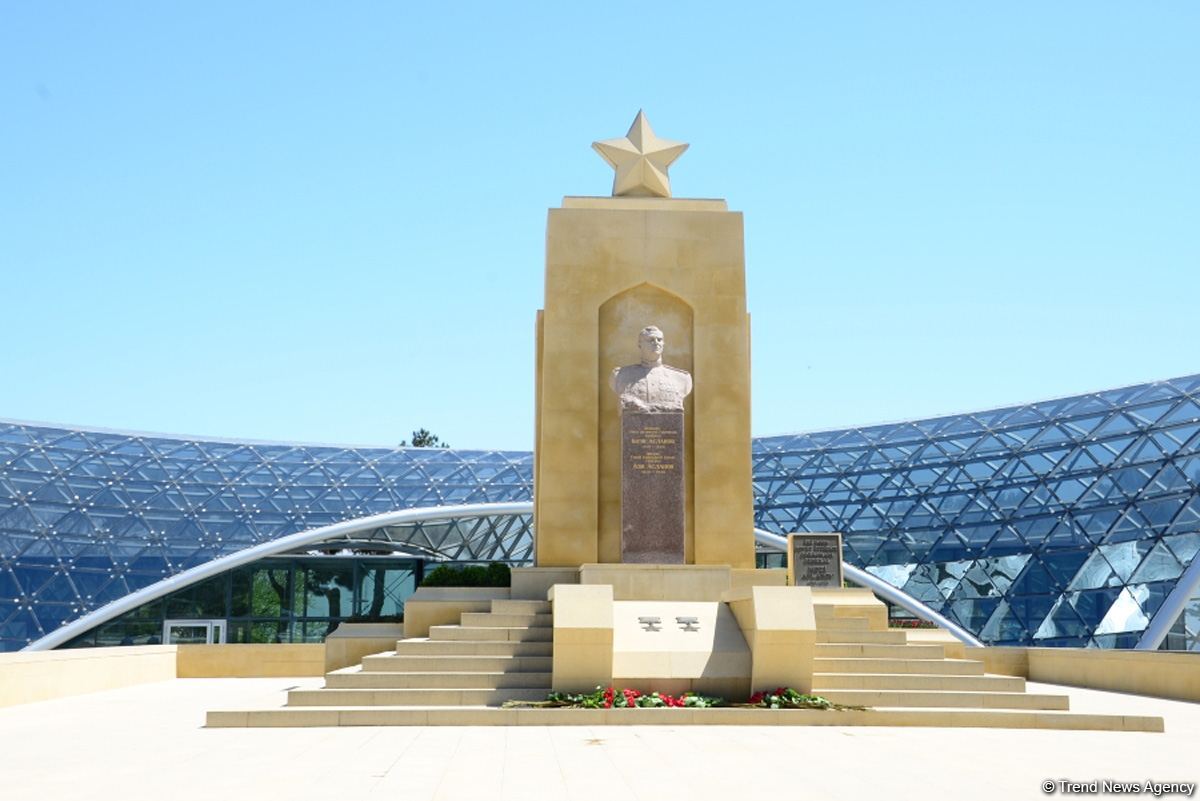 Azerbaijan marks Day of Victory in Great Patriotic War (PHOTO)