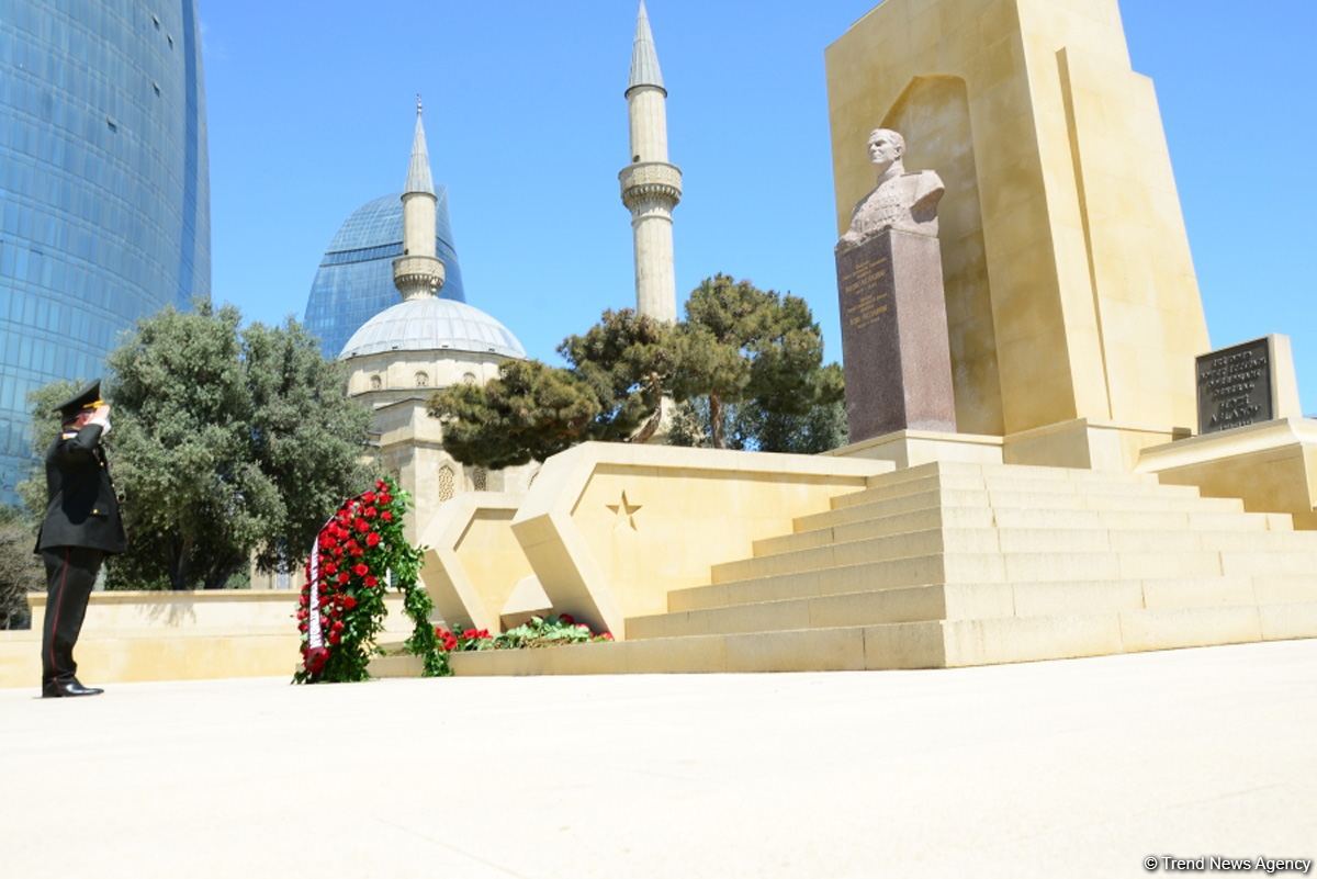 Azerbaijan marks Day of Victory in Great Patriotic War (PHOTO)