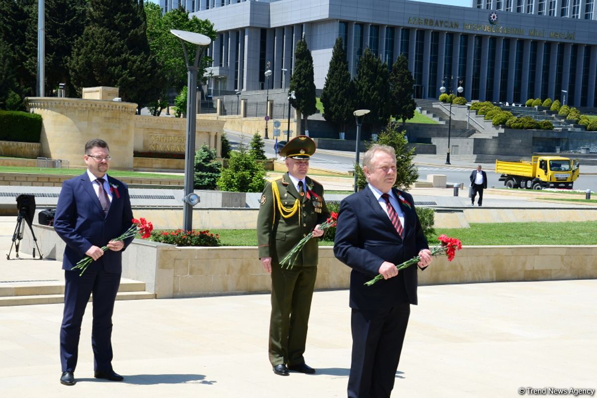 Azerbaijan marks Day of Victory in Great Patriotic War (PHOTO)