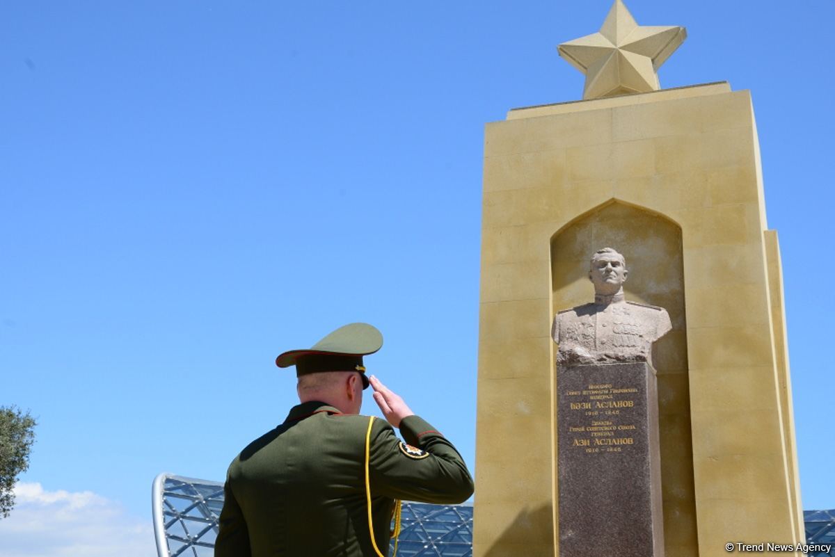 Azerbaijan marks Day of Victory in Great Patriotic War (PHOTO)