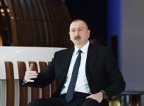 Президент Ильхам Алиев и Первая леди Мехрибан Алиева приняли участие в открытии фабрики по производству медицинских масок и предприятия по производству защитных комбинезонов в Сумгайыте (ФОТО) (версия 2)